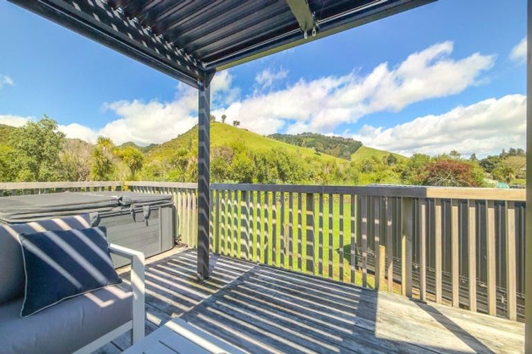Photo of property in 100 Kon Tiki Road, Whiritoa, Whangamata, 3691