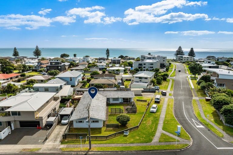 Photo of property in 25 Clyde Street, Mount Maunganui, 3116