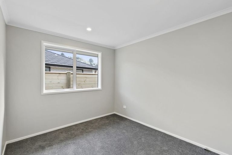 Photo of property in 8 Martingale Drive, Whitby, Porirua, 5024