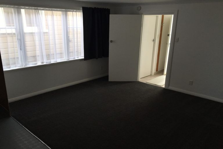 Photo of property in 55 Endeavour Street, Lyall Bay, Wellington, 6022