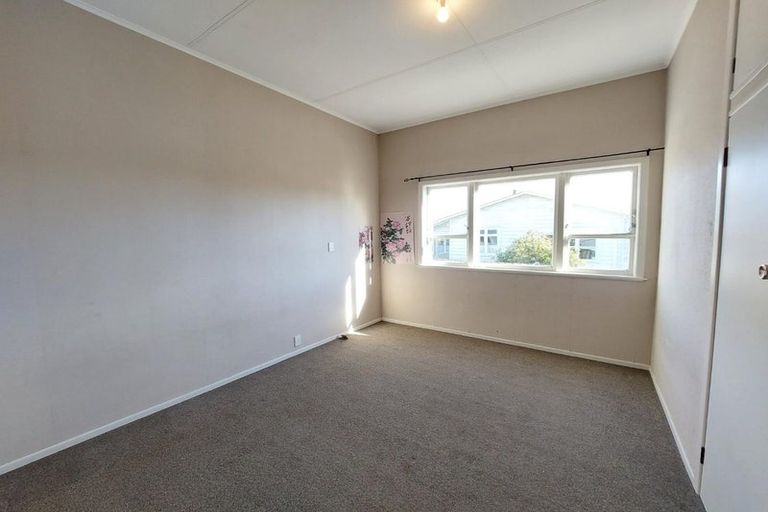 Photo of property in 3 Croydon Road, New Lynn, Auckland, 0600