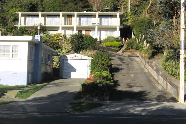 Photo of property in 85 Stokes Valley Road, Stokes Valley, Lower Hutt, 5019