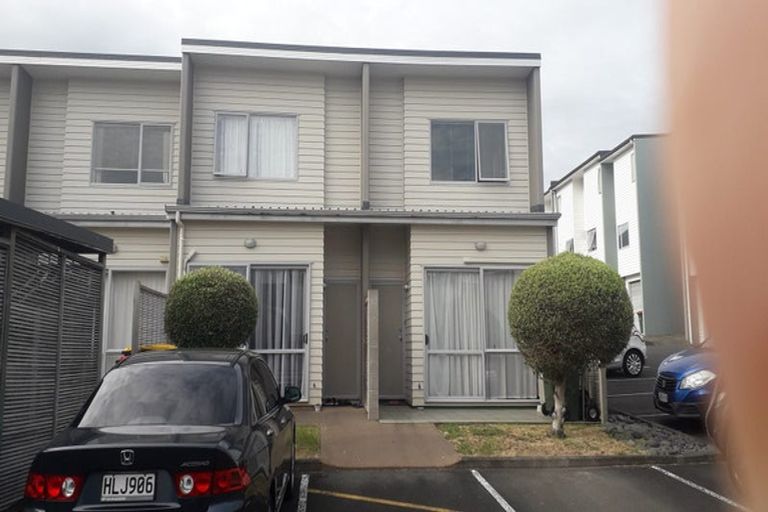 Photo of property in 1/7 Kelvin Hart Drive, East Tamaki, Auckland, 2013