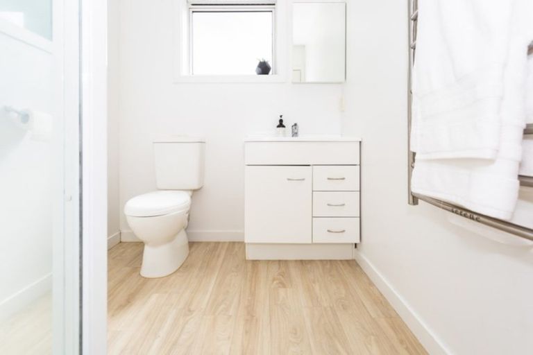 Photo of property in 12 Remuera Avenue, Cashmere, Christchurch, 8022