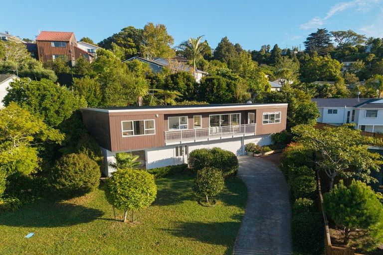 Photo of property in 94 Stapleford Crescent, Browns Bay, Auckland, 0630