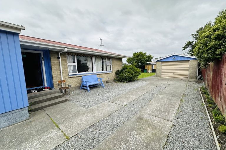 Photo of property in 7 Glenora Place, Hornby, Christchurch, 8042