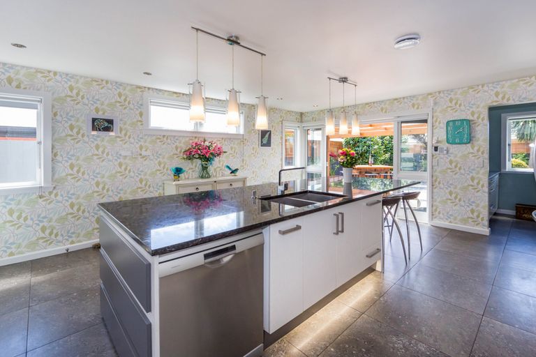 Photo of property in 226 Wairakei Road, Bryndwr, Christchurch, 8053