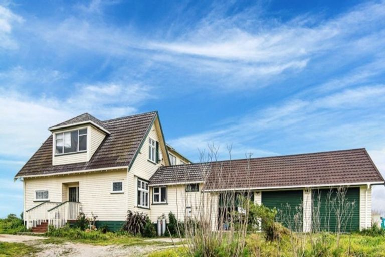 Photo of property in 55 Kapiti Lane, Otaki Beach, Otaki, 5512