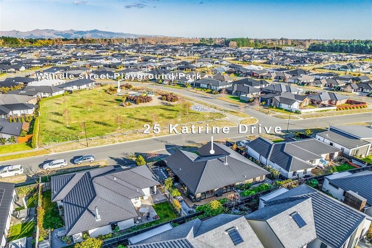 Photo of property in 25 Katrine Drive, Marshland, Christchurch, 8083