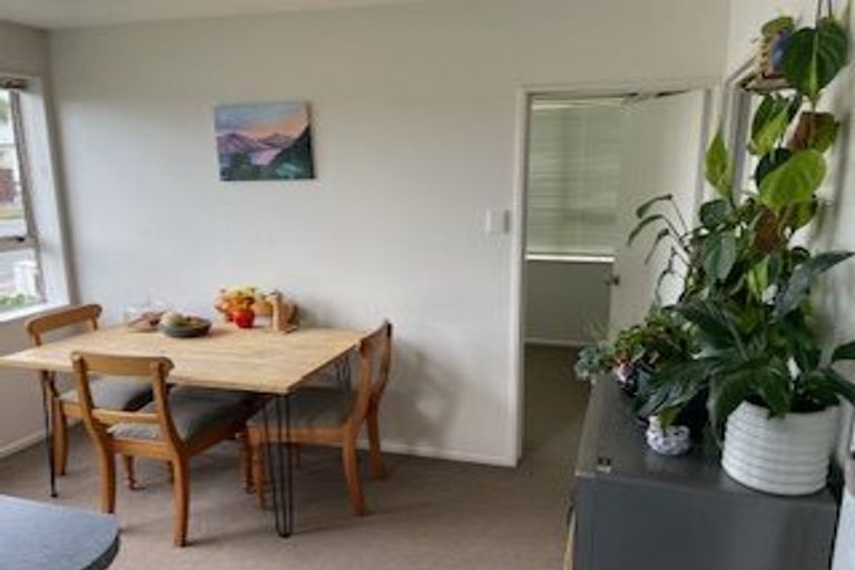 Photo of property in 1/25 Prestons Road, Redwood, Christchurch, 8051
