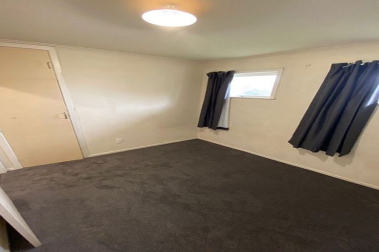 Photo of property in 71 Glendale Road, Glen Eden, Auckland, 0602