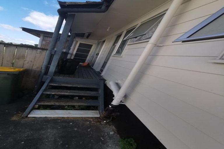 Photo of property in 42 Beaufort Place, Papatoetoe, Auckland, 2025