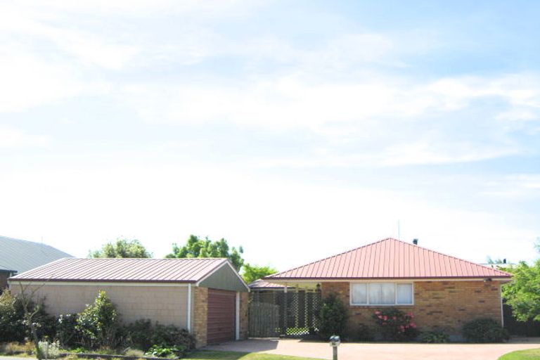 Photo of property in 16 Runnymede Drive, Templeton, Christchurch, 8042