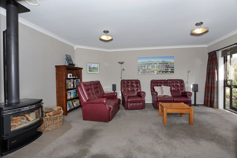 Photo of property in 148 Kelvin Grove Road, Kelvin Grove, Palmerston North, 4414