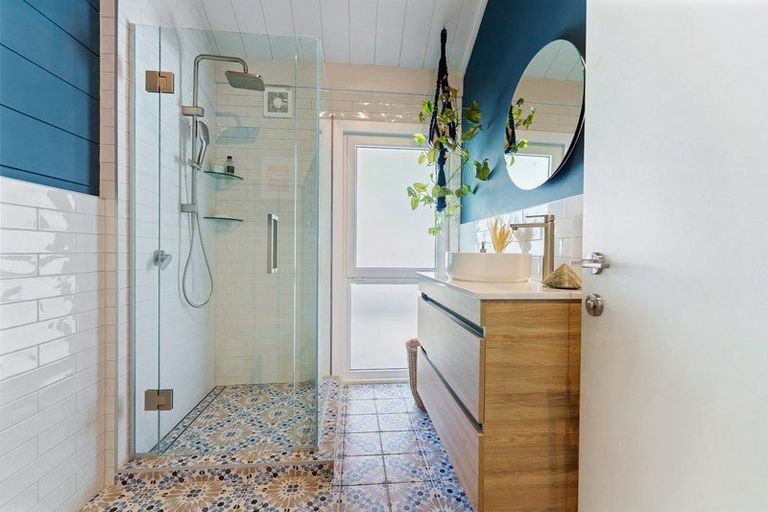 Photo of property in 175 Raumati Road, Raumati Beach, Paraparaumu, 5032