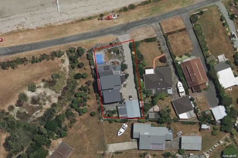 Photo of property in 27 The Parade, Okiwi Bay, French Pass, 7193