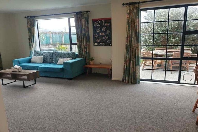 Photo of property in 50 Porutu Street, Fairfield, Lower Hutt, 5011