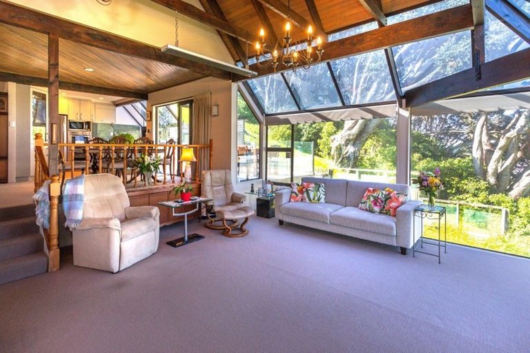 Photo of property in 118 Bambury Place, Onemana, Whangamata, 3691