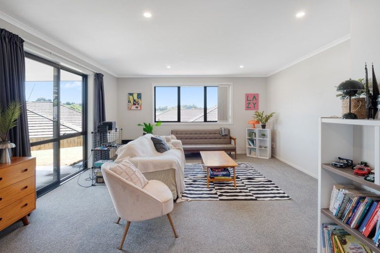 Photo of property in 11 Caldera Crescent, Pyes Pa, Tauranga, 3112