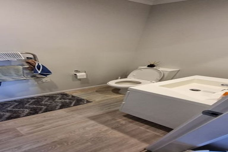 Photo of property in 2/71 Normandy Avenue, Melville, Hamilton, 3206