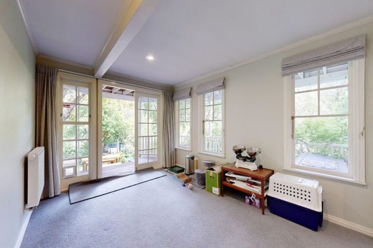 Photo of property in 31 Maarama Crescent, Aro Valley, Wellington, 6021