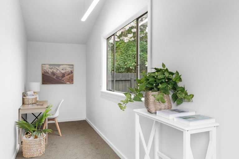 Photo of property in 10 Weston Road, St Albans, Christchurch, 8052