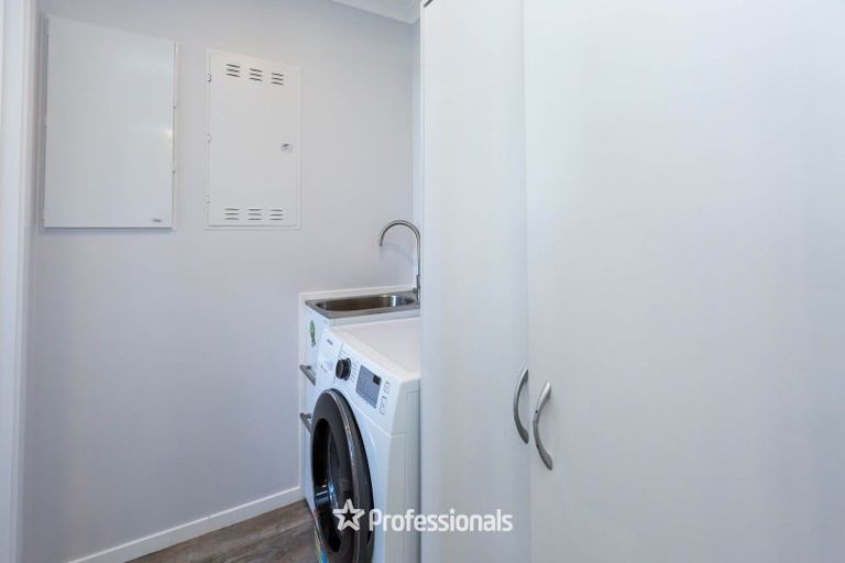 Photo of property in 2 Dahl Drive, Wallaceville, Upper Hutt, 5018