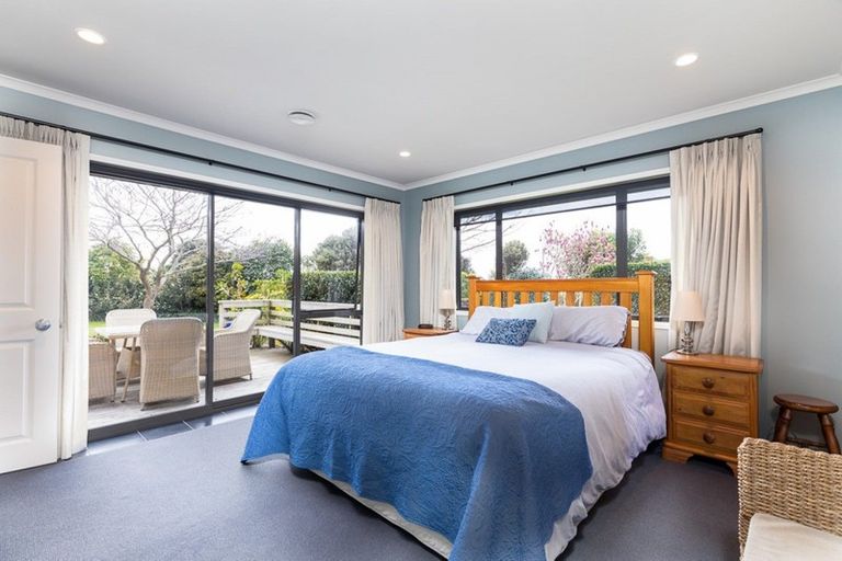 Photo of property in 1167 Devon Road, Bell Block, New Plymouth, 4373