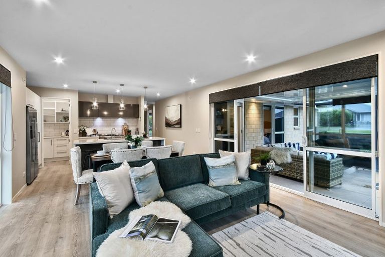 Photo of property in 2 Parkgrove Crescent, Pokeno, 2402