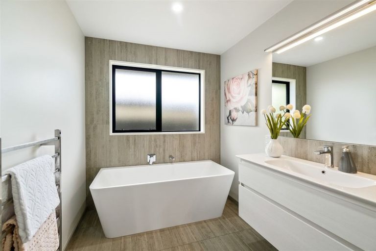 Photo of property in 6 Vaughan Drive, Rolleston, 7614