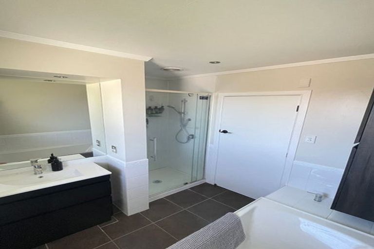 Photo of property in 68 Acacia Crescent, Glenview, Hamilton, 3206