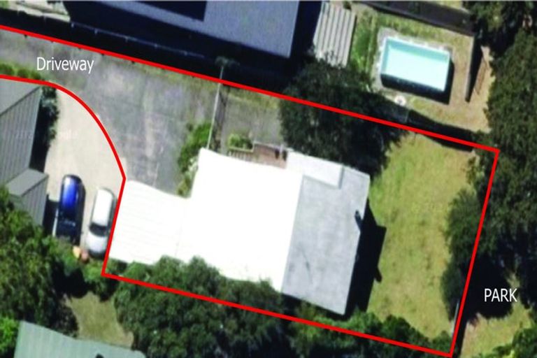 Photo of property in 124 Browns Bay Road, Rothesay Bay, Auckland, 0630