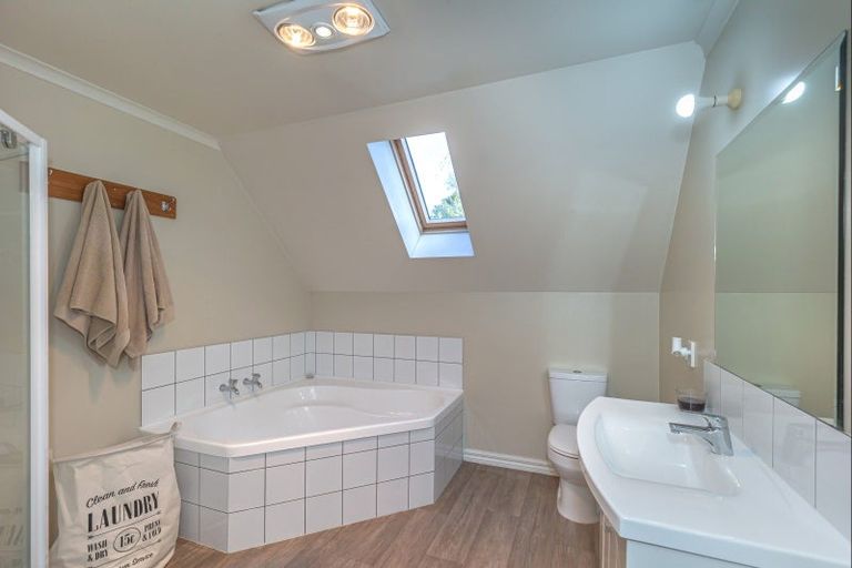 Photo of property in 3 Station Road, Sawyers Bay, Port Chalmers, 9023