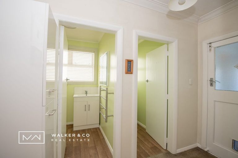 Photo of property in 31 Royal Street, Upper Hutt Central, Upper Hutt, 5018