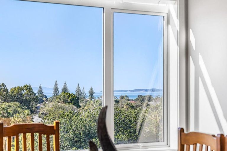 Photo of property in 92 Landmark Terrace, Orewa, 0931