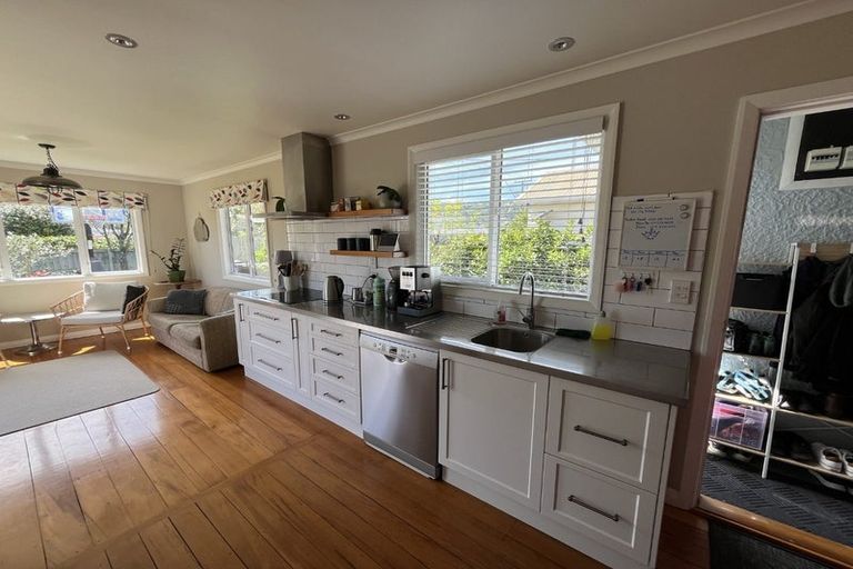 Photo of property in 93 Parkers Road, Tahunanui, Nelson, 7011