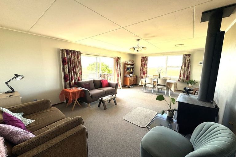 Photo of property in 86 Totara Island Road, Clifton, Balclutha, 9273