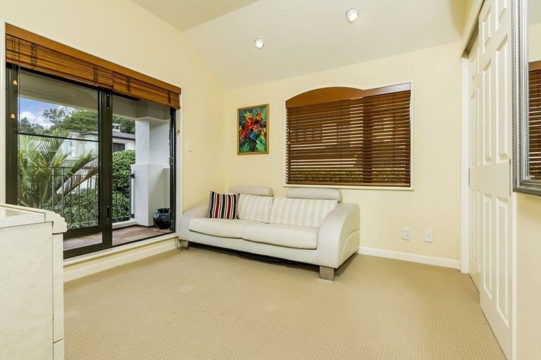 Photo of property in 33 Jubilee Avenue, Devonport, Auckland, 0624
