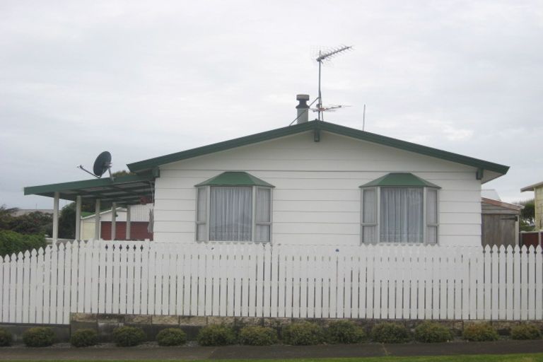 Photo of property in 14 Pleiades Street, Waitara, 4320