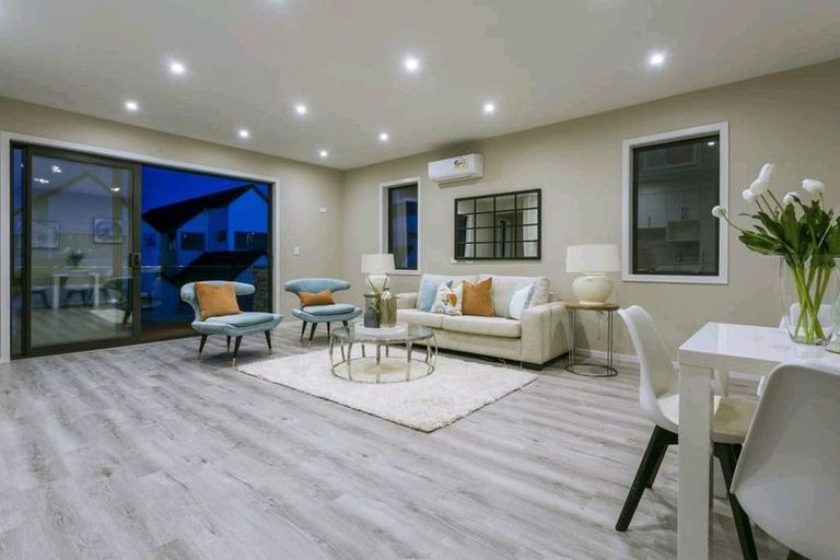 Photo of property in 9 Pennant Street, Long Bay, Auckland, 0630