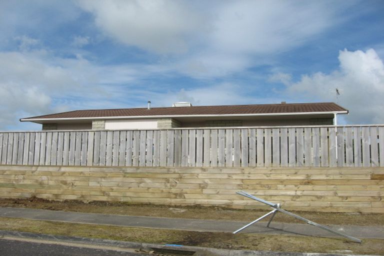 Photo of property in 20 Tawari Street, Inglewood, 4330