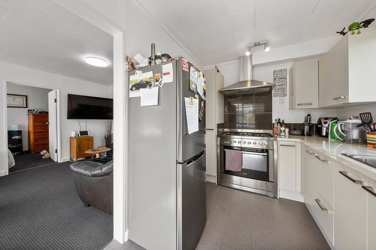 Photo of property in 160 Waikawa Road, Picton, 7220