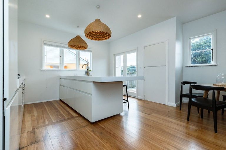 Photo of property in 2 Plunket Terrace, Hamilton East, Hamilton, 3216