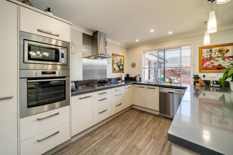 Photo of property in 146 Rowesdale Drive, Ohauiti, Tauranga, 3112