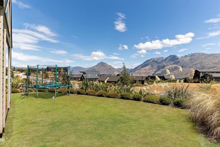 Photo of property in 13 Hackett Road, Jacks Point, Queenstown, 9371