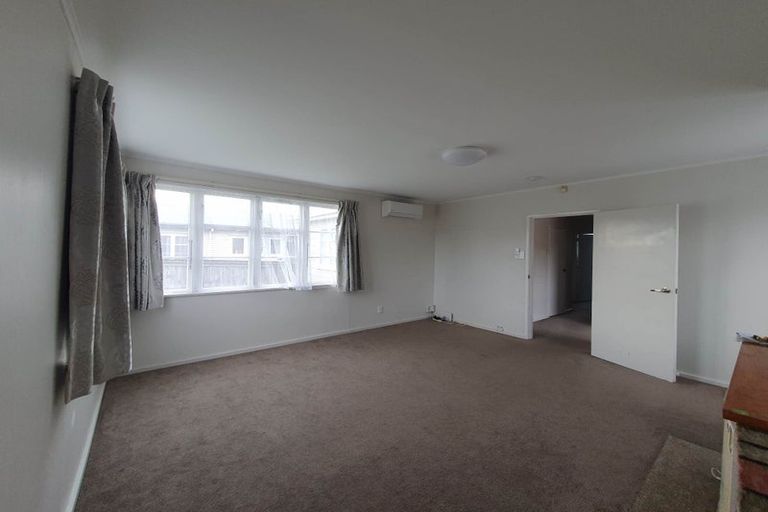 Photo of property in 12 Dreadon Avenue, Papatoetoe, Auckland, 2025