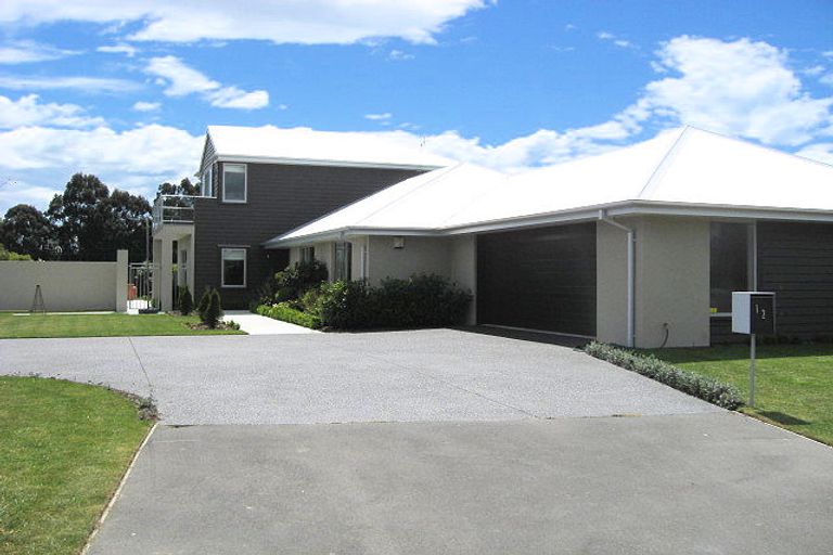 Photo of property in 12 Springwater Avenue, Northwood, Christchurch, 8051
