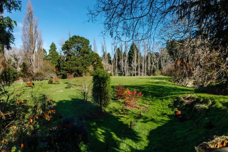 Photo of property in 36 Riverdale Road, Dannevirke, 4930
