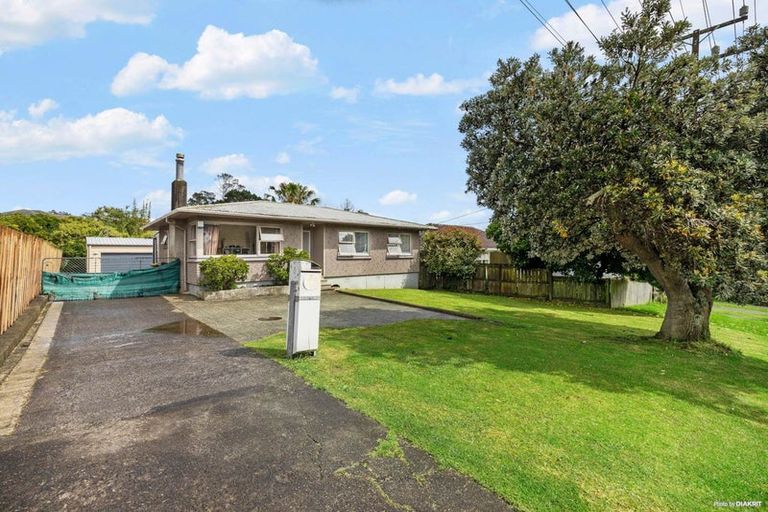 Photo of property in 108 Tirimoana Road, Te Atatu South, Auckland, 0602