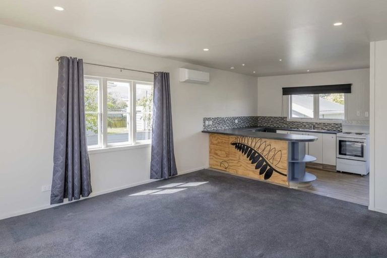 Photo of property in 18 Maire Street, Otaki, 5512